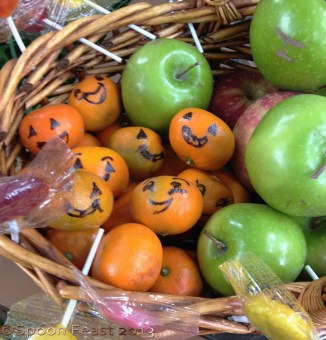 Trick or Treat Goodie Basket: Mandarin Oranges, Crisp Apples and Organic lollies